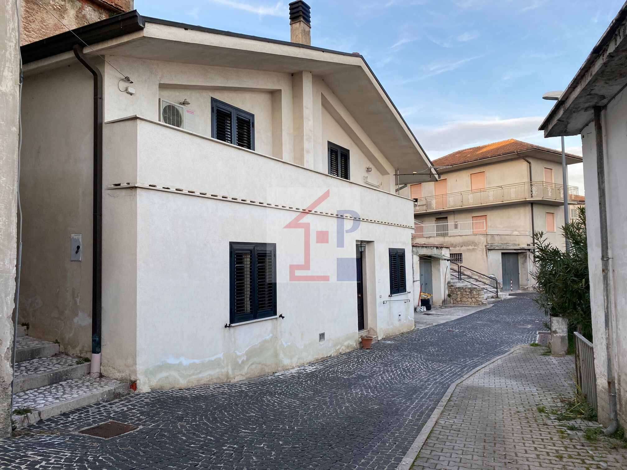 Casa indipendente in vendita a Castelliri RIF.37